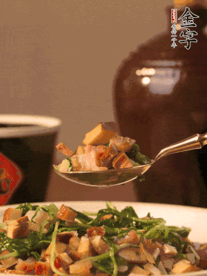 出鍋前嘗味，味淡加點鹽。