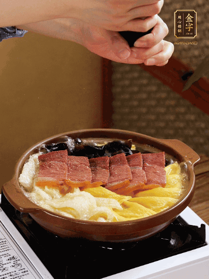 加水沒過食材，煮15-20分鐘